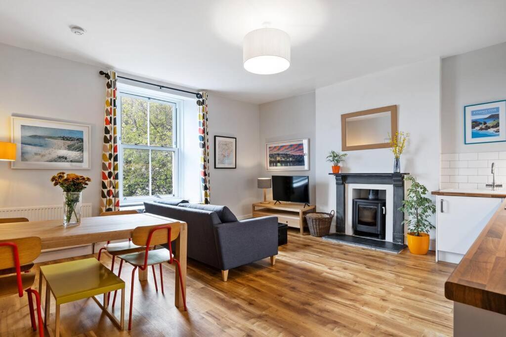 Pendennis - Bright Victorian Flat, Sea Views & Close To Beach Φάλμαουθ Εξωτερικό φωτογραφία