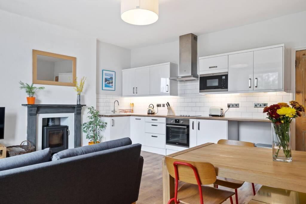 Pendennis - Bright Victorian Flat, Sea Views & Close To Beach Φάλμαουθ Εξωτερικό φωτογραφία
