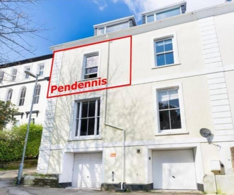 Pendennis - Bright Victorian Flat, Sea Views & Close To Beach Φάλμαουθ Εξωτερικό φωτογραφία