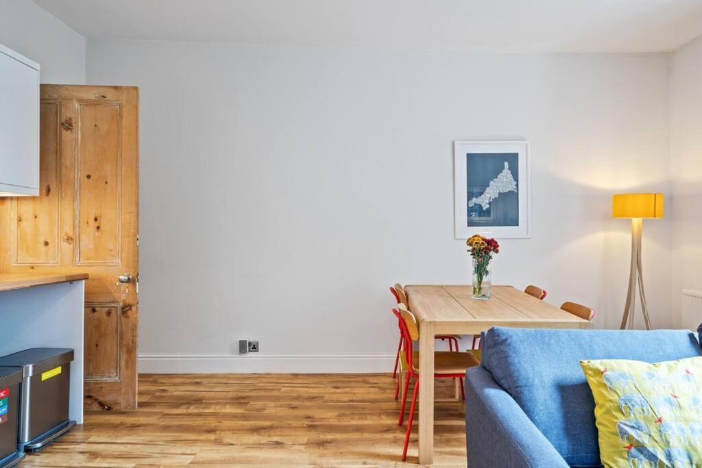 Pendennis - Bright Victorian Flat, Sea Views & Close To Beach Φάλμαουθ Εξωτερικό φωτογραφία
